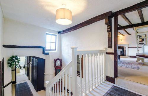 Spacious 5BR Home w/Game Room - Foto 8