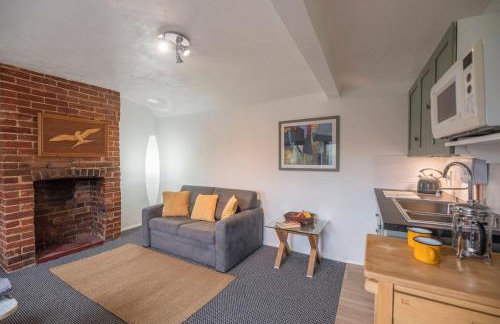 2 Lion Cottages, Knodishall - Foto 10