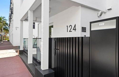 Versace Mansion Neighbor (Floor 1) Sleeps 9 - Foto 47