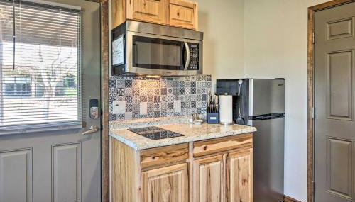 Cozy Elgin Casita with Gas Grill Pets Welcome! - Foto 4