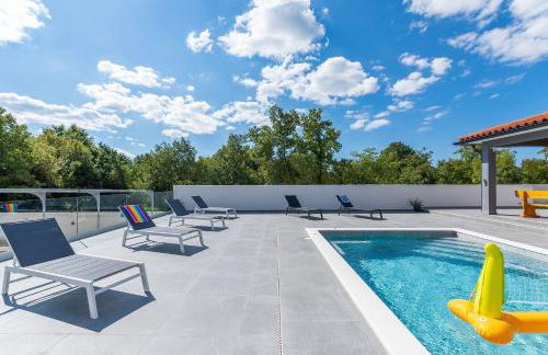 Villa mit Privatpool, Ping-Pong, BBQ - Foto 28