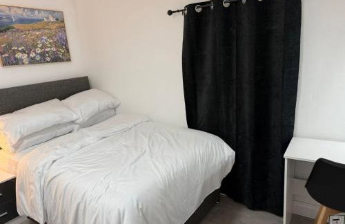 Cosy Six Bedroom House in Bedford Town - Foto 45