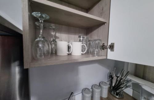 * Well equipped apartment for a relaxing cosy and luxurious fun stay + Free Parking + Free Fast WiFi * - Foto 12