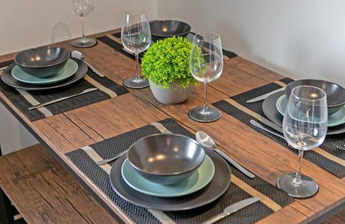 Supreme Luxury Apartment-Close to Airport-Free Parking - Foto 13