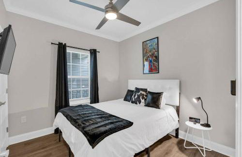 Patio Retreat Festival Season Getaway - Foto 13