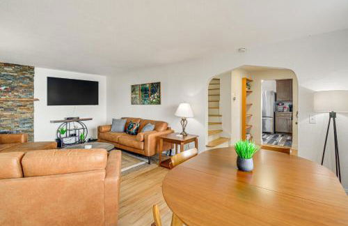 Walk to Beaches Waterfront Home in Port Orchard! - Foto 4