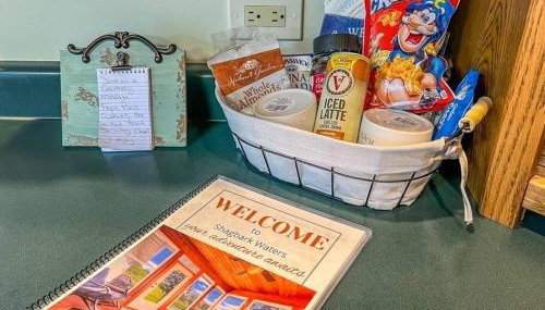 Charming Lake Geneva, Wisconsin 3BR/2Bath Home - Shagbark Waters - Foto 4