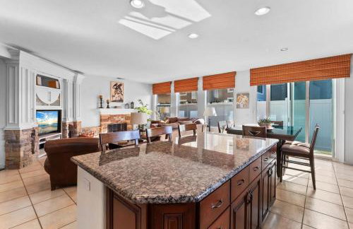 Carmel Valley Villa by Coastline Vacation Rentals - Photo 32
