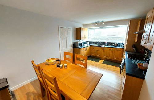 Spacious 3 bed holiday home, New Forest, Milford-on-Sea, close to beach - Photo 26