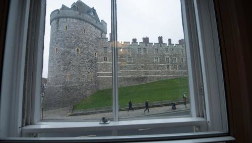 Central Windsor Apartment Facing the Castle - Foto 5