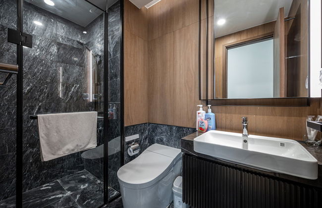 Lumiere Riverside Luxury Apartment - Photo 69