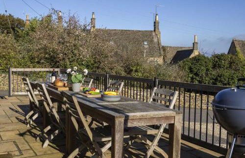 Longborough House - Photo 33