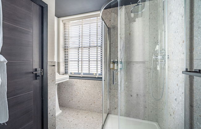 Crescent Place by Mansley - Photo 48