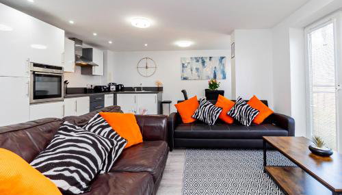 Upgraded 4 Beds Level Access Lifts 2 bath Parking - Foto 4