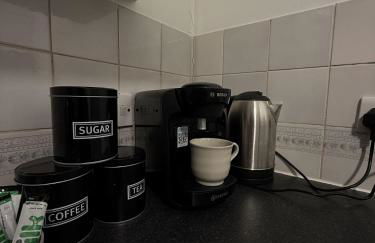 Spacious 2BR Greenwich Apartment , Free Parking, 2 mins to DLR & Shopping - Foto 13