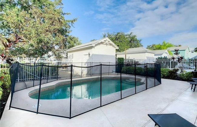 Reunion Resort 3 bed With Private Pool - Photo 28