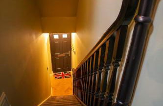 NEW Refurbished Cottage near Alton Towers Sleeps 6 Ashbourne Peak District Derbyshire - Foto 36