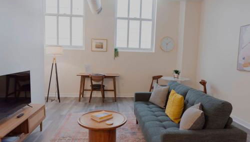 CozySuites The Block - Direct Skybridge Access #2 - Foto 3