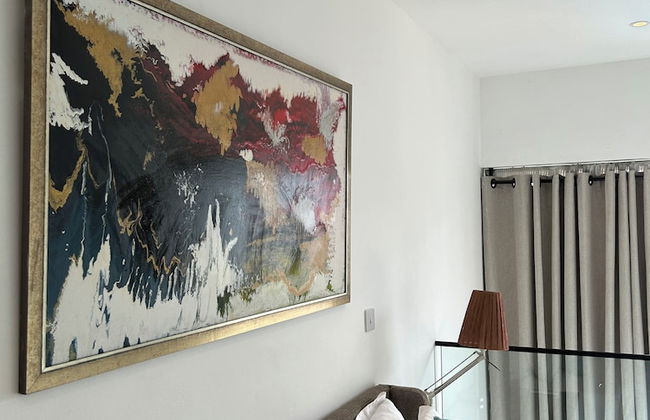 Embassy Gardens Apartment - Photo 32