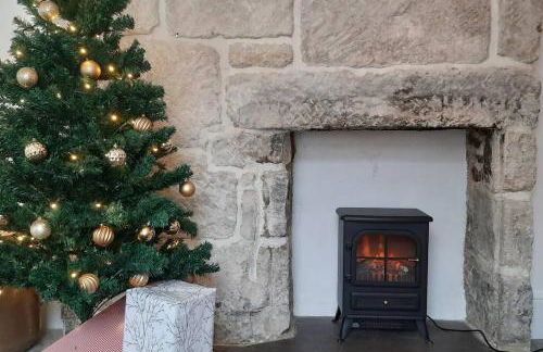 Bright & beautiful 4 bedroom house with sea views - Photo 31