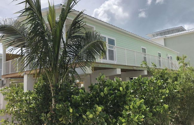 2 Beautiful 4 Bed 3 Bath Pool Home w Free Dock - Foto 4