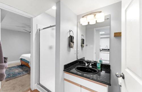 SeaGlass - Oceanfront with expansive balcony - Foto 31