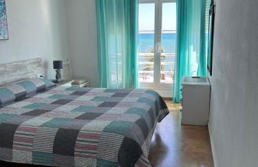 APARTAMENTO FRENTE AL MAR,PRIMERA LINEA DE PLAYA - Photo 13