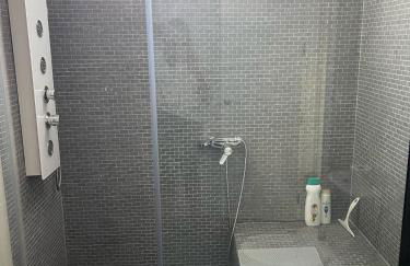 Preciosa casa con piscina - Photo 50