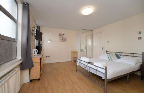 Flexistay Aparthotel Tooting - Photo 1