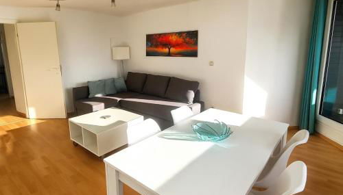 Cozy-Stay II, 2-Room Flat for Vacation & Messe, Düsseldorf, Perfect Connectivity - Foto 5
