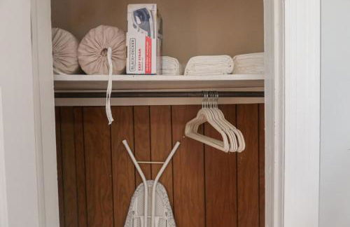 Cozy 2BR 5min to NYC Train and 10min to Seton Hall - Foto 11