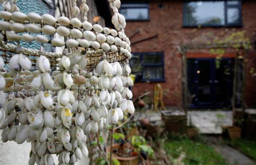 Spacious 3BR by Avalora Shortlets & Serviced Accommodations Queensway with big garden, Near train station - Foto 25