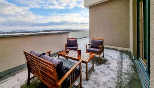 WiLUKA Penthouse mit großer Dachterasse -highspeed Wifi- 24Std Check-In -nachhaltig eingerichtet- Netflix - Photo 3