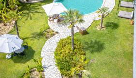 Vilarejo Casa Branca - Photo 2, Garden, sunbed