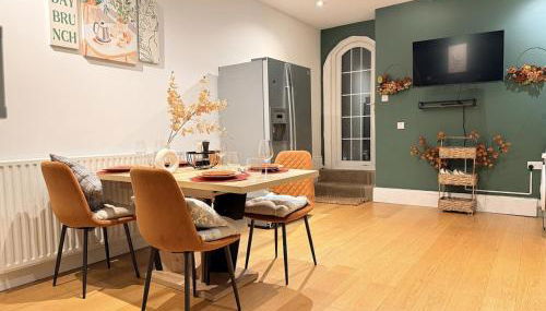 Autumn’s Retreat - Photo 3