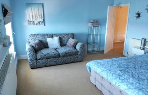 Waterfront Location, Balcony, Sea Views, Free Parking - Foto 24