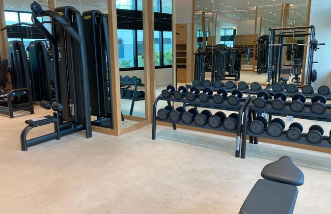 Luxury 3BR Designer Retreat with Parking - Foto 19