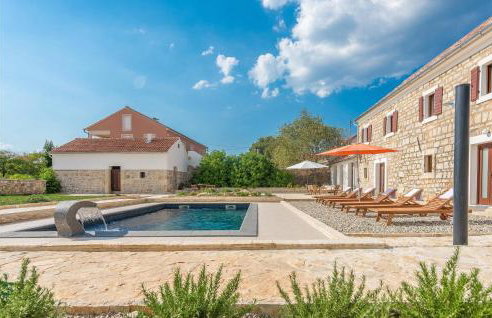 Four-Bedroom Holiday Home In Citluk - Foto 8