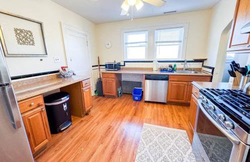 Spacious 3 bed, in unit laundry, Free Prkng - Foto 7