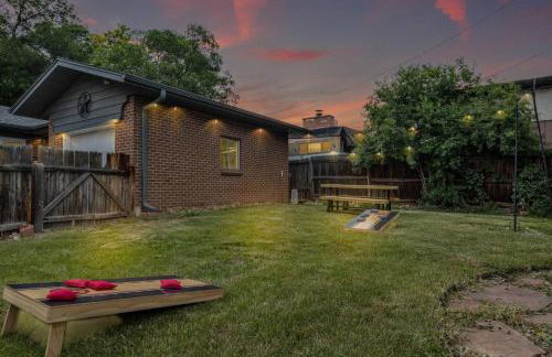 4BD Near DT | Hot Tub, Pingpong & Backyard Fun - Foto 40