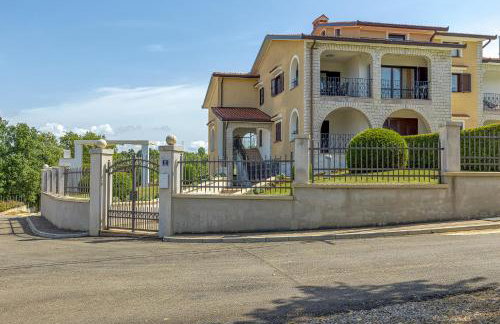 Silvia II with Private Pool - Foto 36