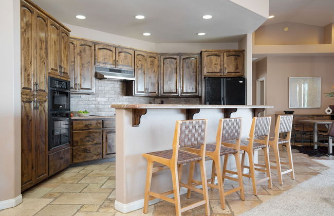 Desert Stone by Avantstay Contemporary Desert Oasis With Pool & Hot Tub - Photo 8