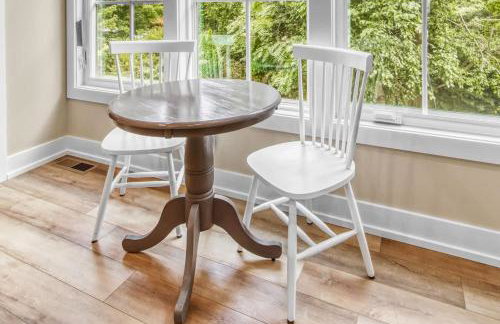 Luxe by the Lake - Pool Access - Photo 21