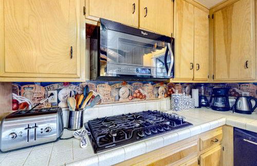 Idyllic Cabin in the Woods Cozy Crestline Retreat - Foto 6