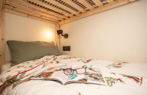 FLORA ALPINA EXPERIENCE - "Ski-to-Door" Brand New Chalet Apartments with Indoor Garage and Mountain View - Foto 40