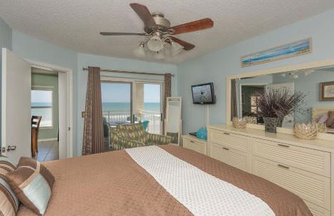 Spectacular Beachfront Views from this Tastefully Decorated Condo ~ PH5B Palm House - Foto 14