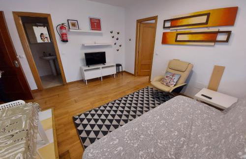 APARTAMENTO EN URBANIZACION con PISCINA CENTRO DE UNQUERA-VAL DE SAN VICENTE IDEAL PAREJAS - Foto 4