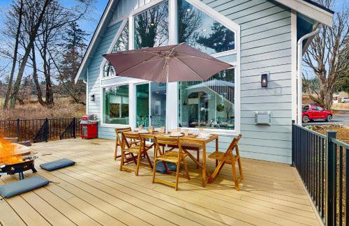 Hot Tub and Mtn Views Lummi Island Home Near Beach - Foto 3