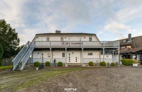 Apartment 22 - Photo 7