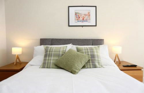 Fabulous beachfront 3 bed house with parking - Foto 22